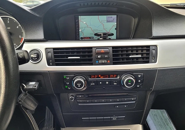 BMW Seria 3 cena 26800 przebieg: 220000, rok produkcji 2010 z Siedlce małe 497